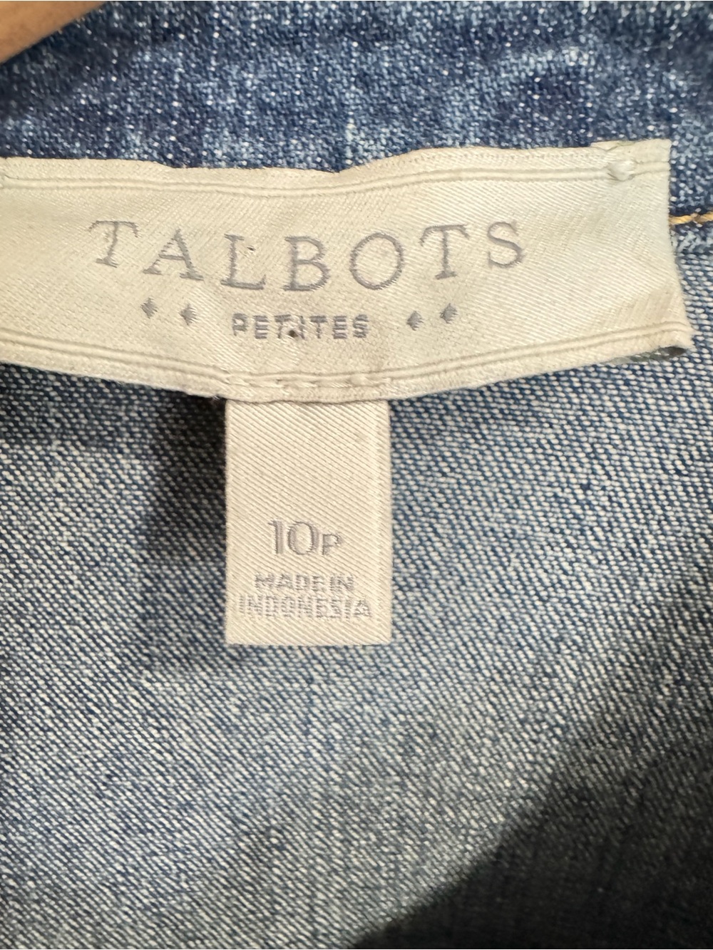 Talbots Petite Denim Jacket Sz. 10P Medium Wash Vintage-Inspired Classic Trucker - Picture 7 of 9